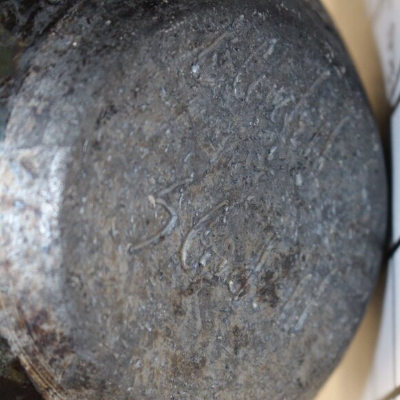 Vtg Studio Art Signed Tribal Pottery Black Southwest 5.5" T x 7" round - Picture 7 of 10